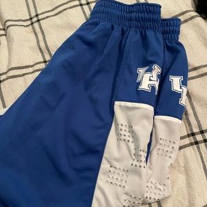 Men’s Nike University of Kentucky ball shorts. Size L. Good condition!